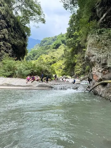 虎山步道＆汶水溪｜爬完山直接泡溪消暑（第 3 張，共 6 張）